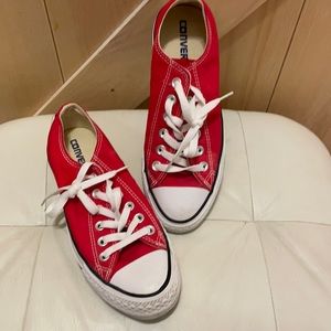 Red Converse All Stars size 7